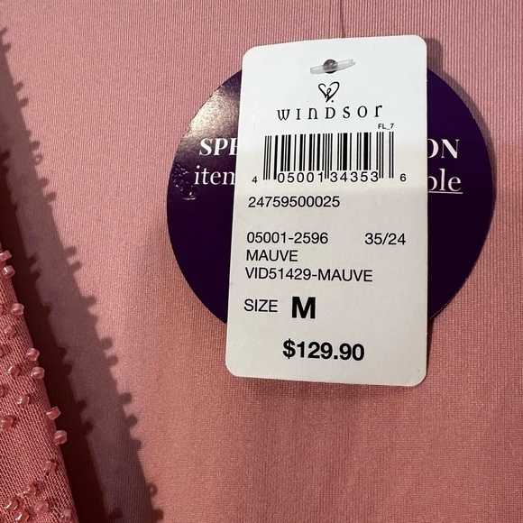 Windsor Pearl Beaded Mini Dress NWT –Medium - Homecoming/ Party Dress - Picture 7 of 8